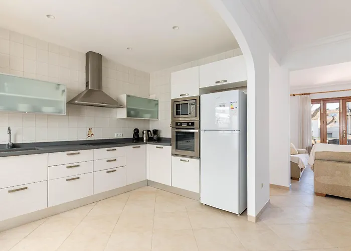 Yourhouse Casa Rafael *