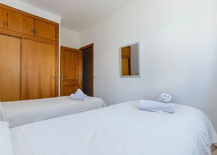 Yourhouse Casa Rafael *